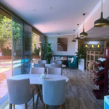 Boris 4* Istanbulská provincie